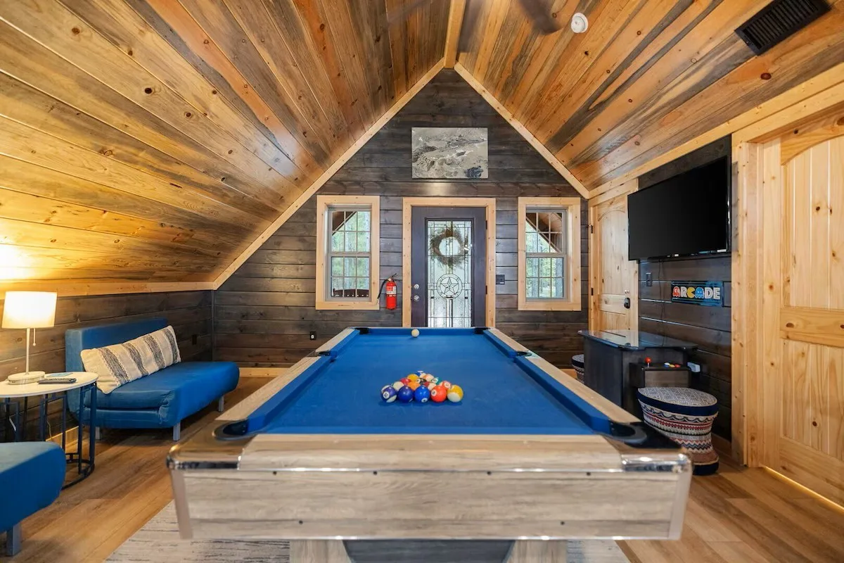 Crescent Pines Hollow