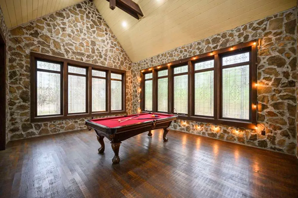 Kings Crossing Manor