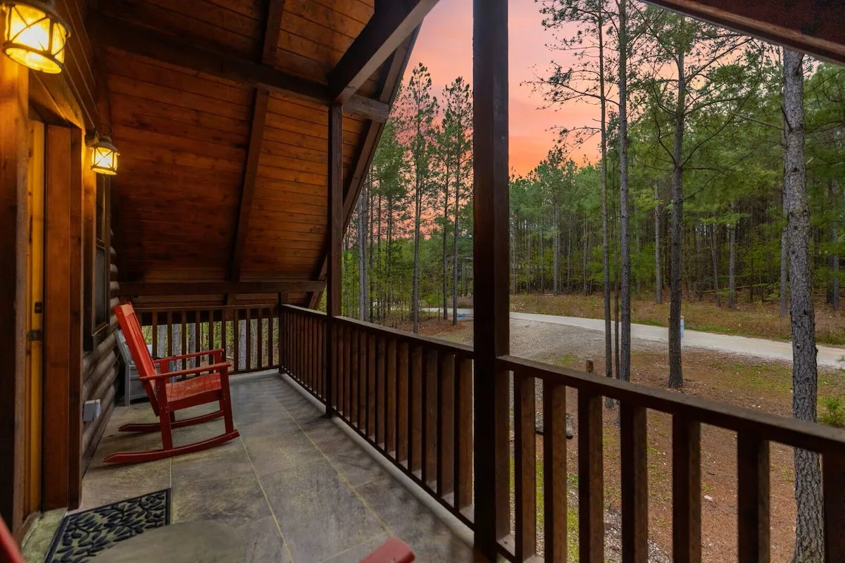 Crescent Pines Hollow