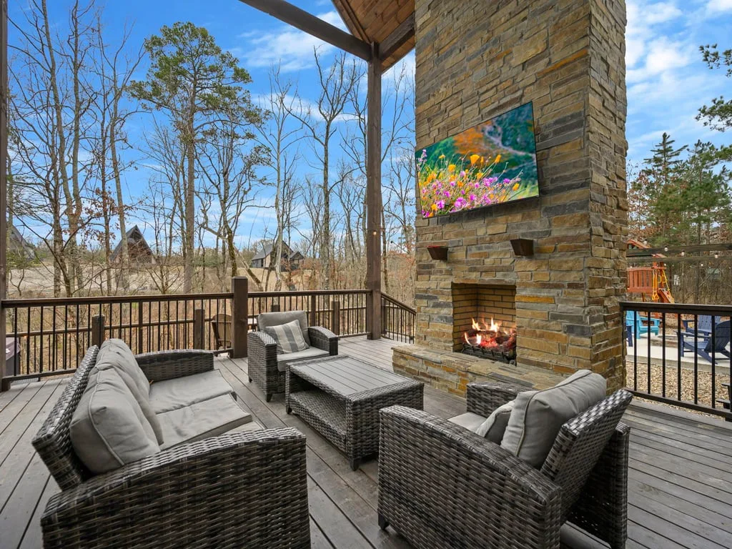 Hideaway on the Creek