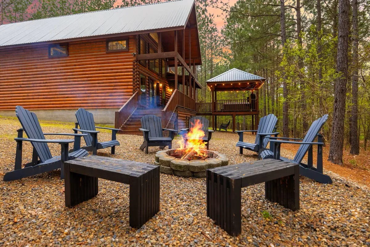 Crescent Pines Hollow