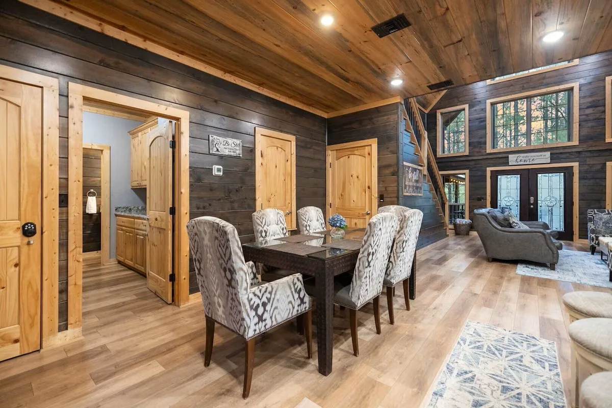 Crescent Pines Hollow