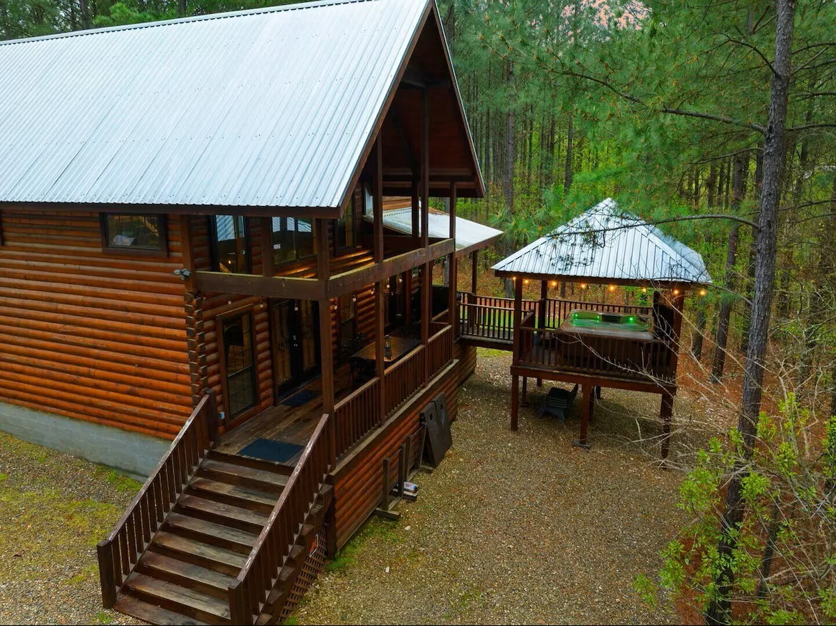 Crescent Pines Hollow