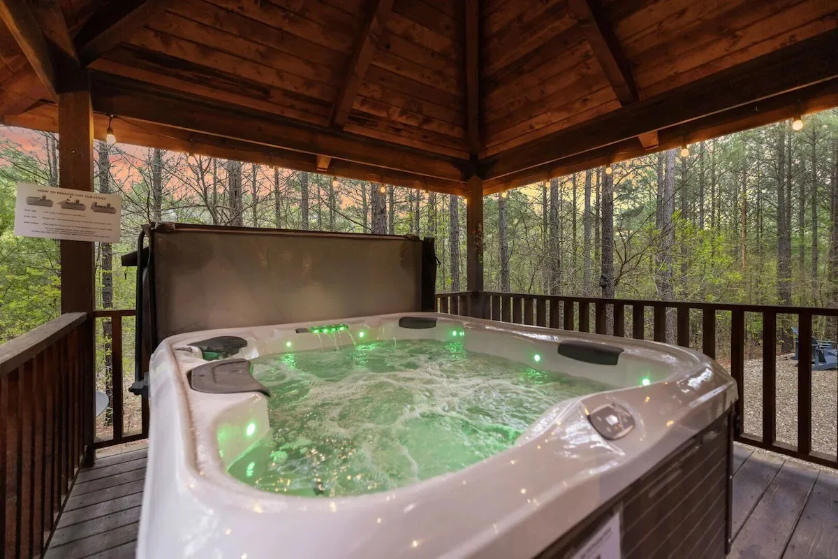 Crescent Pines Hollow