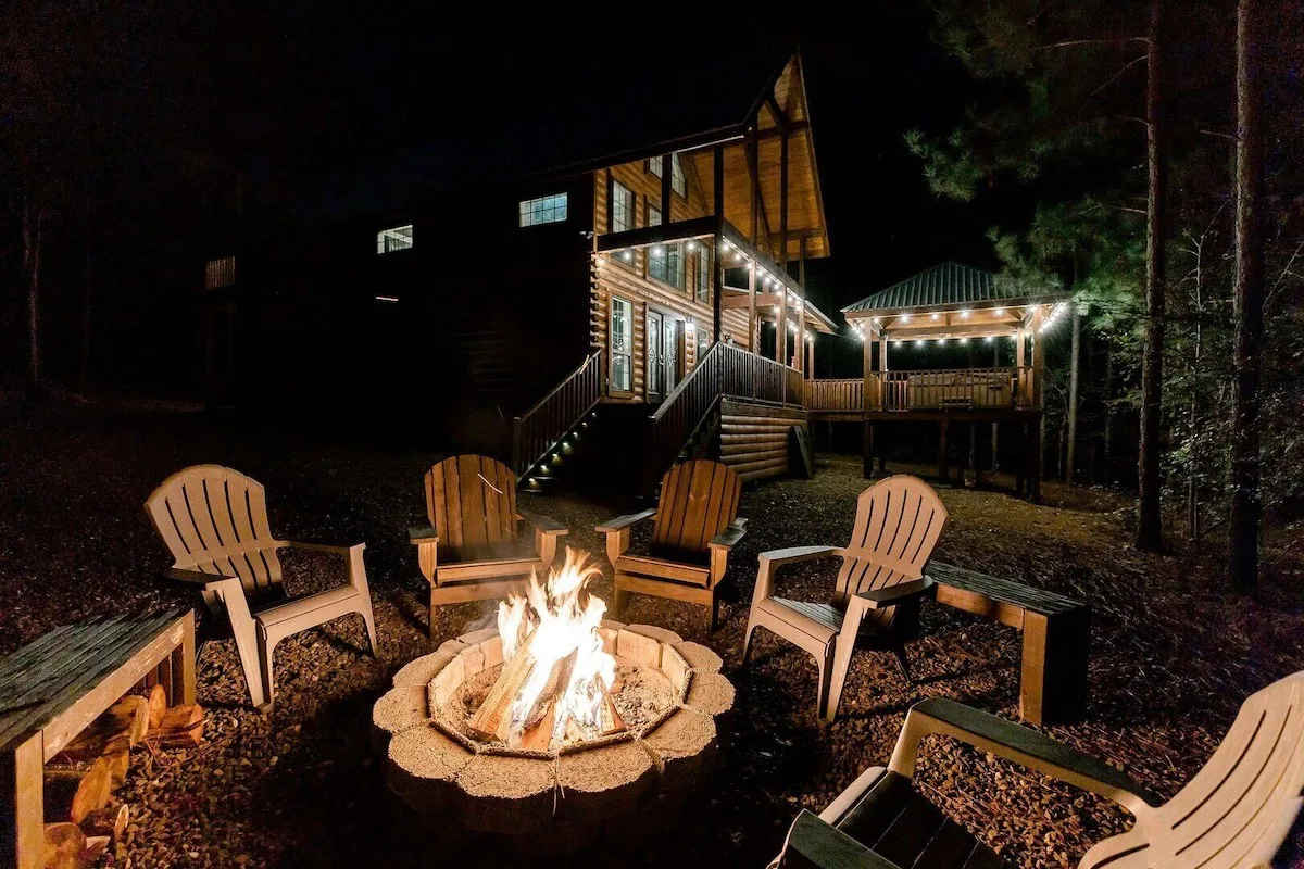 Crescent Pines Hollow