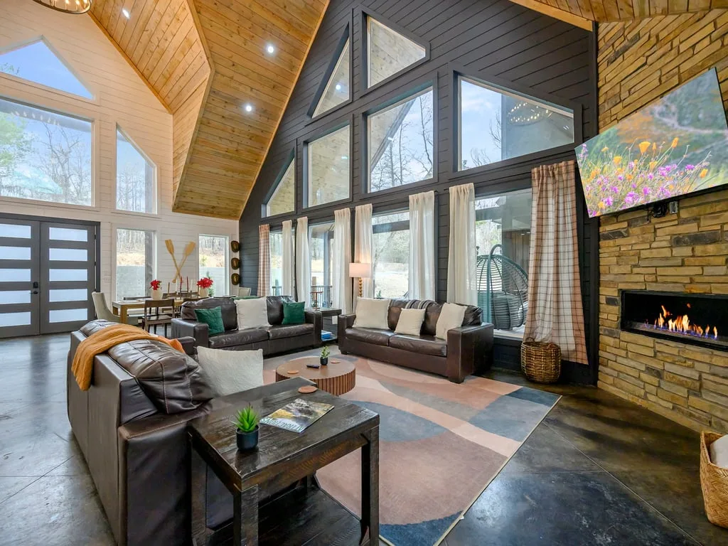 Hideaway on the Creek