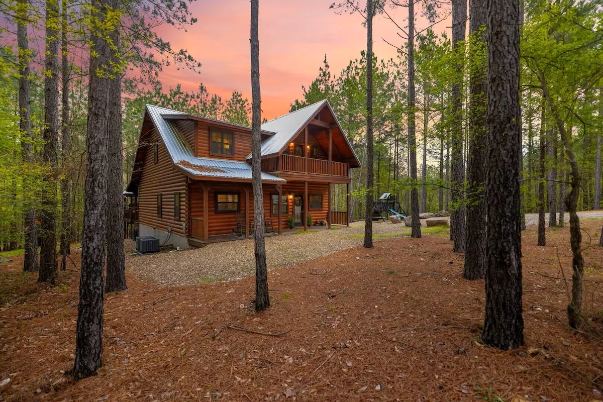 Crescent Pines Hollow