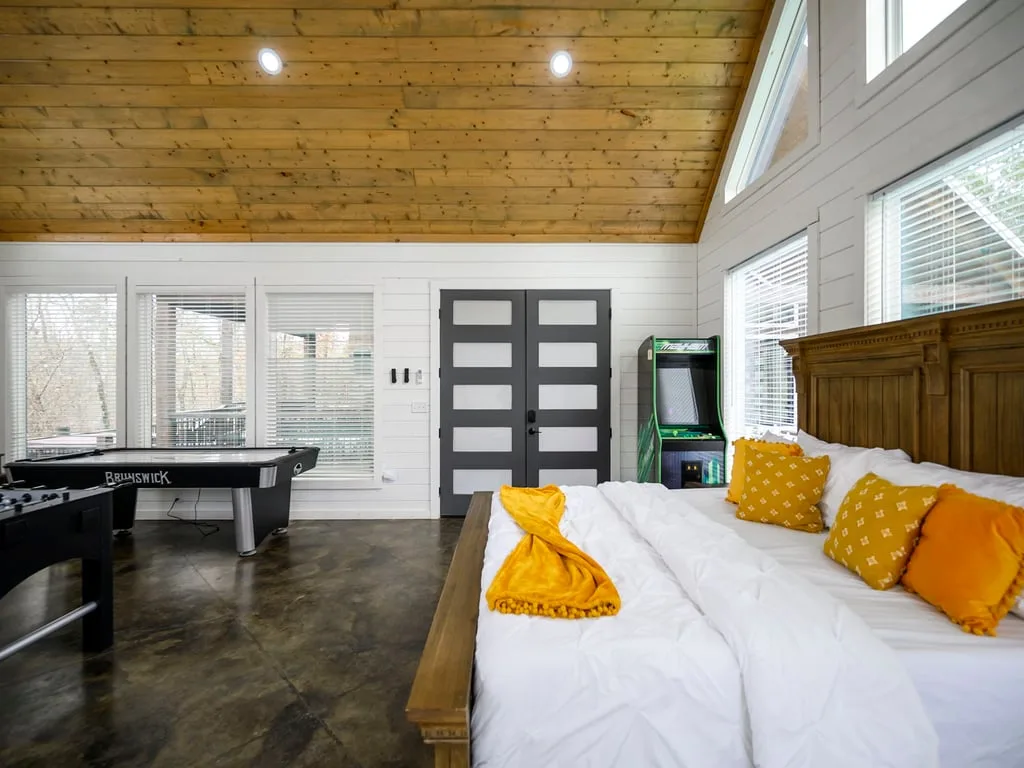 Hideaway on the Creek