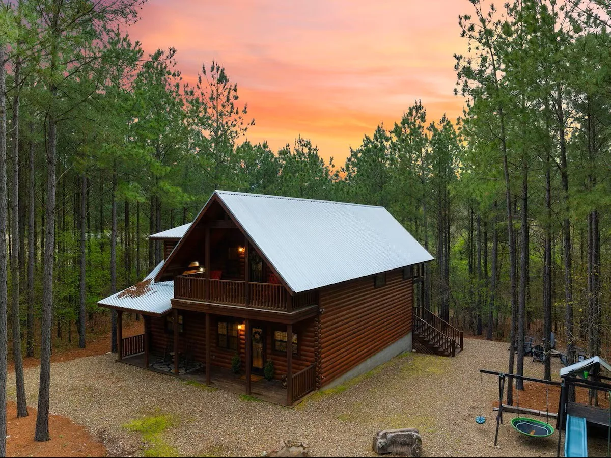 Crescent Pines Hollow