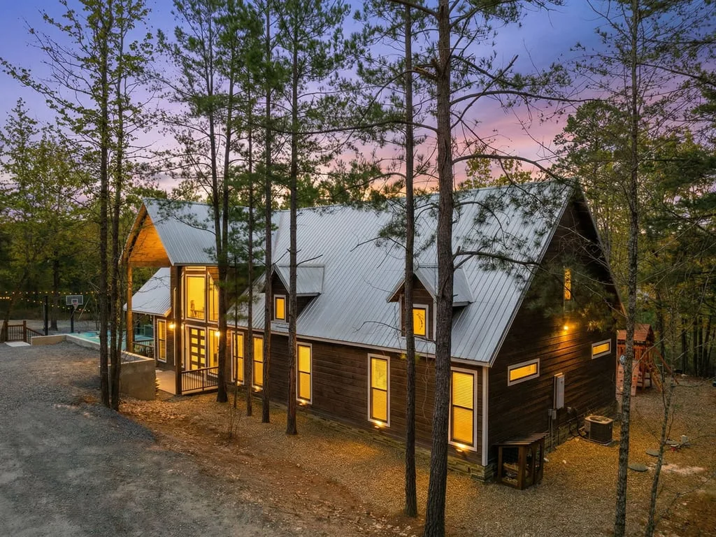 Hideaway on the Creek