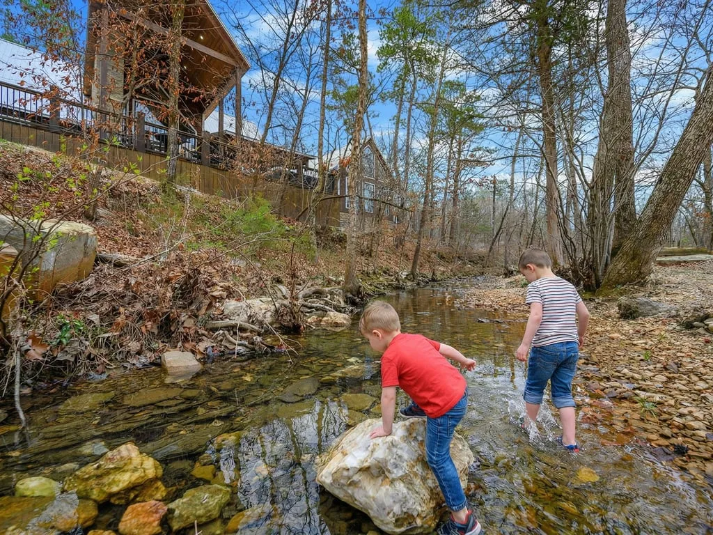 Hideaway on the Creek