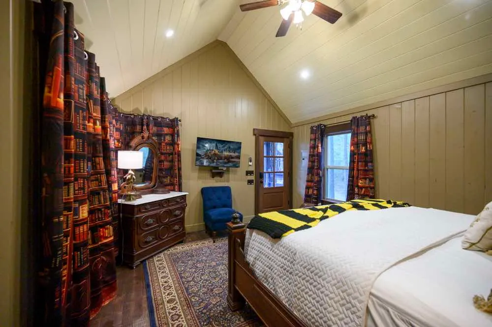Kings Crossing Manor