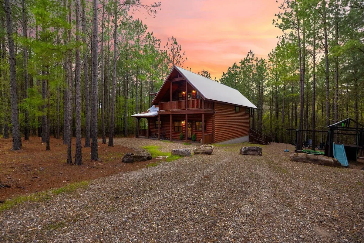 Crescent Pines Hollow